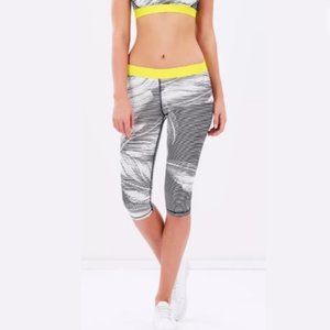 The Upside Valley Palms Power Pant Capri Leggings